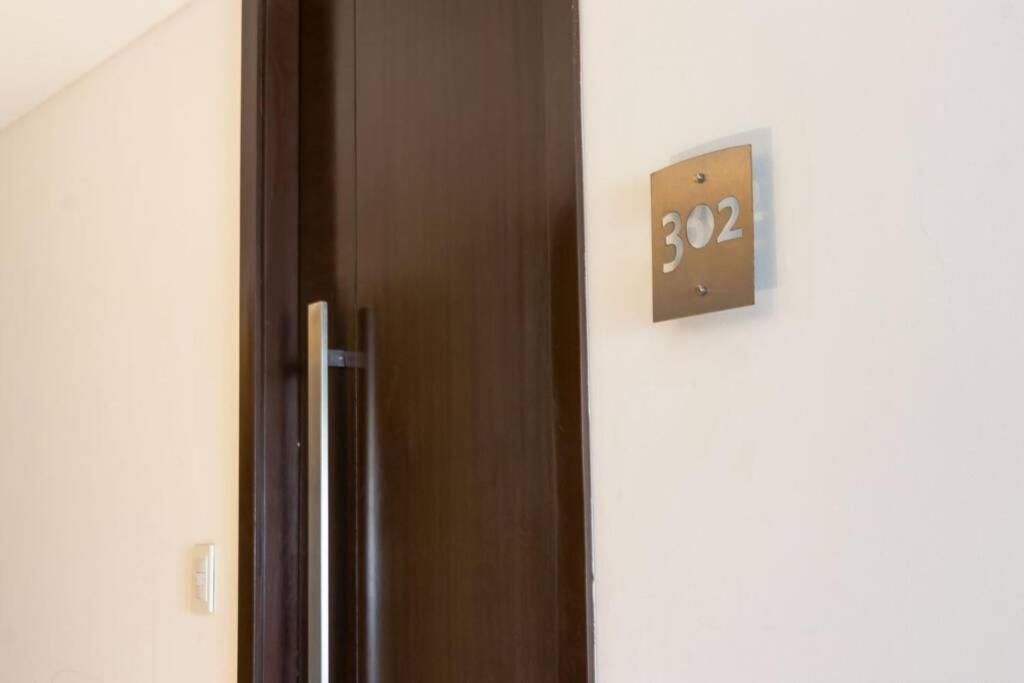 Luxurious Stay At Modern Apartment サンタ・クルス・デ・ラ・シエラ エクステリア 写真