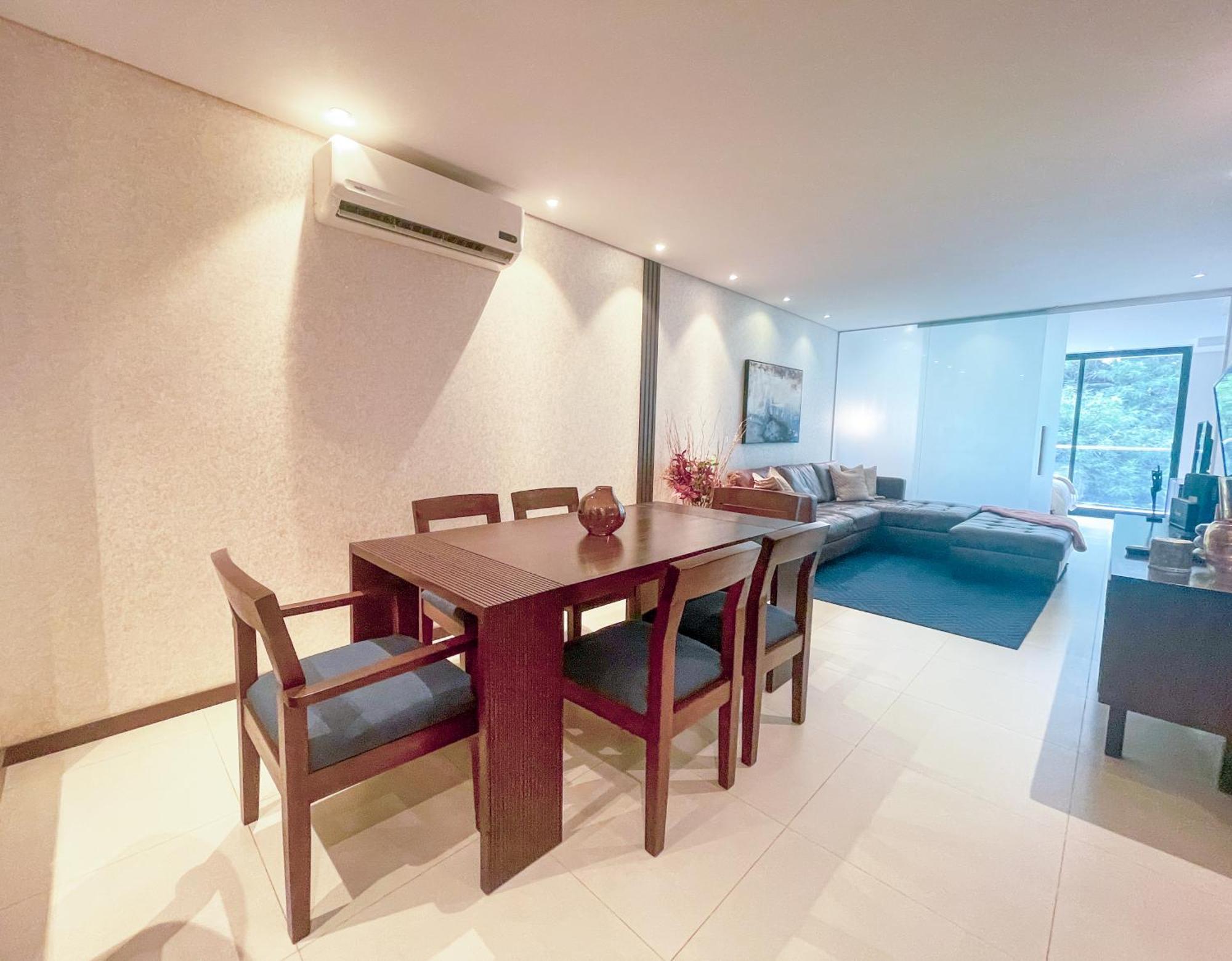 Luxurious Stay At Modern Apartment サンタ・クルス・デ・ラ・シエラ エクステリア 写真