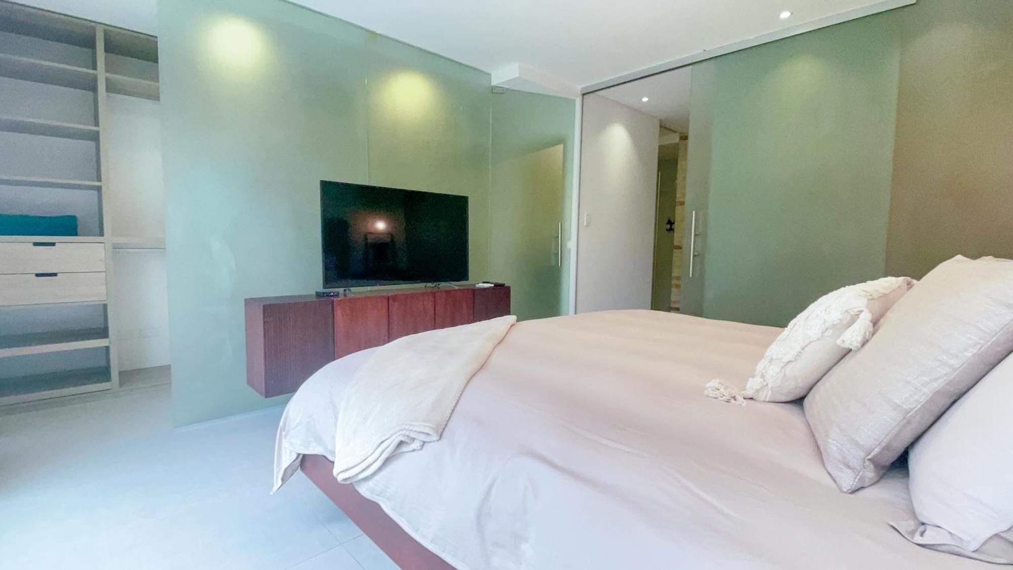 Luxurious Stay At Modern Apartment サンタ・クルス・デ・ラ・シエラ エクステリア 写真